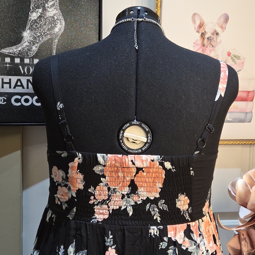 Nwot 1X Torrid Black Floral Lace-Up Maxi Dress with Peach Blooms - Picture 12 of 17